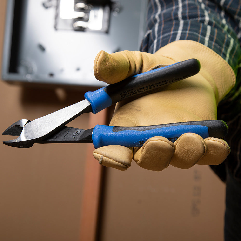 Dual-material Journeyman™ handles
