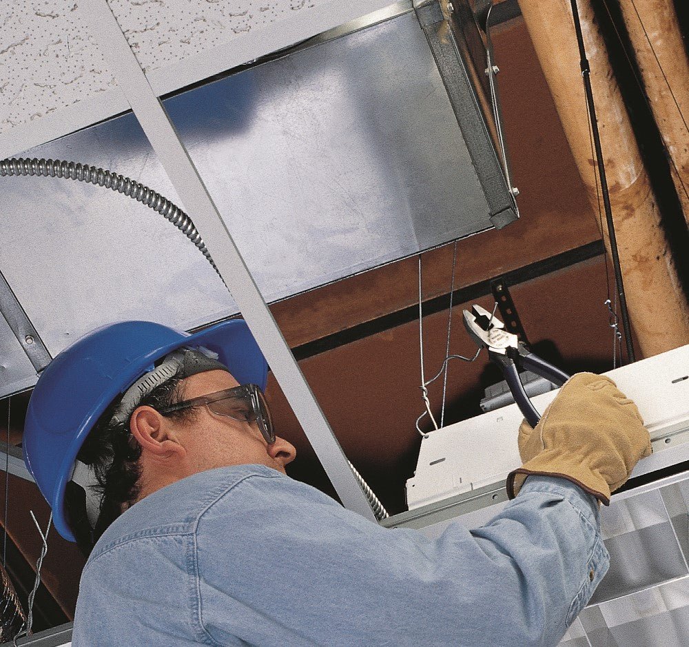 Klein 9" New England Nose Lineman's Pliers - D213 - 9NE - J.L. Matthews Co., Inc.