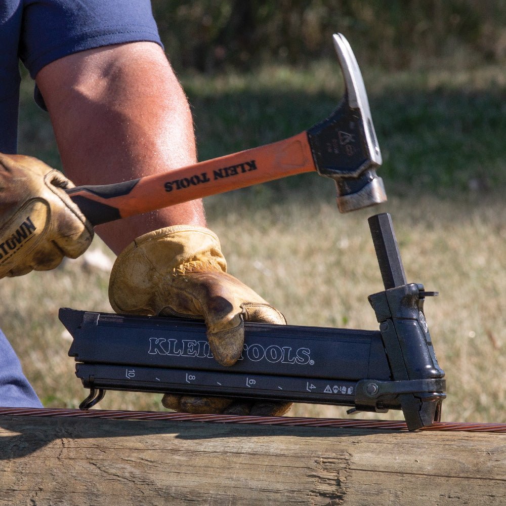 Klein Heavy Duty Manual Staple Holder - STP100