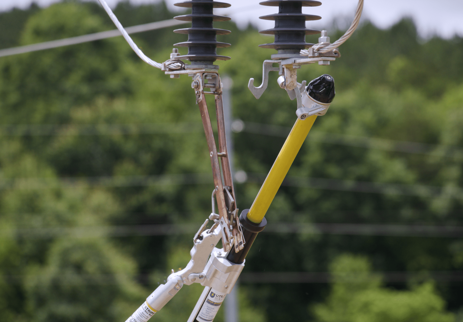 Utility Solutions Load Break Tool