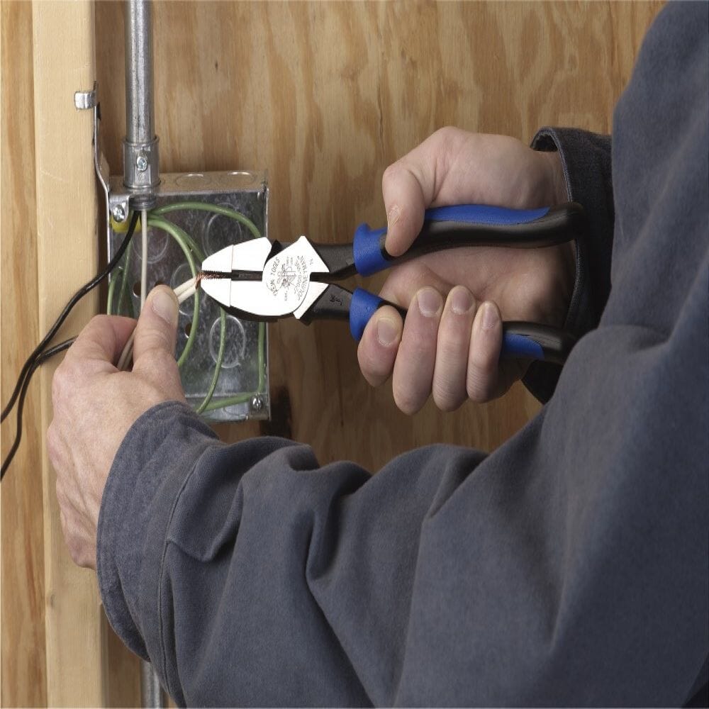 Klein 9" Side Cutting Pliers - Journeyman Handle - J2000 - 9NE - J.L. Matthews Co., Inc.