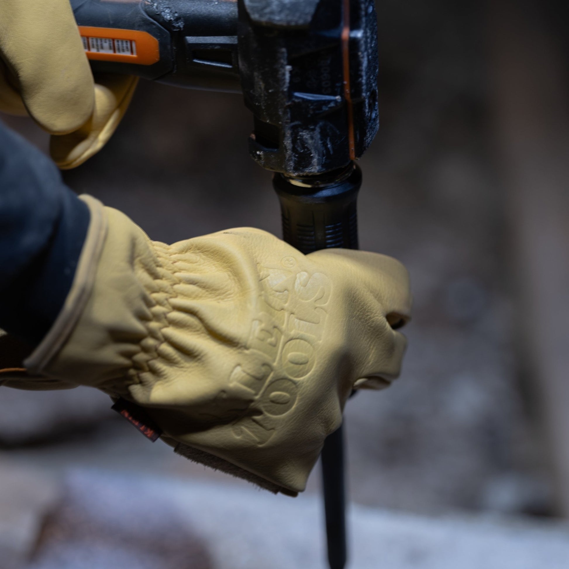 Klein 4" Cushion-Grip  Demolition Driver