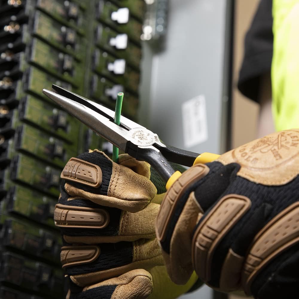 Klein Needle Nose Side Cutting Pliers W/Stripper 