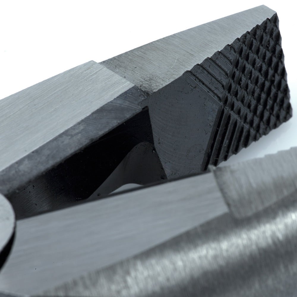 Induction hardened cutting knives
