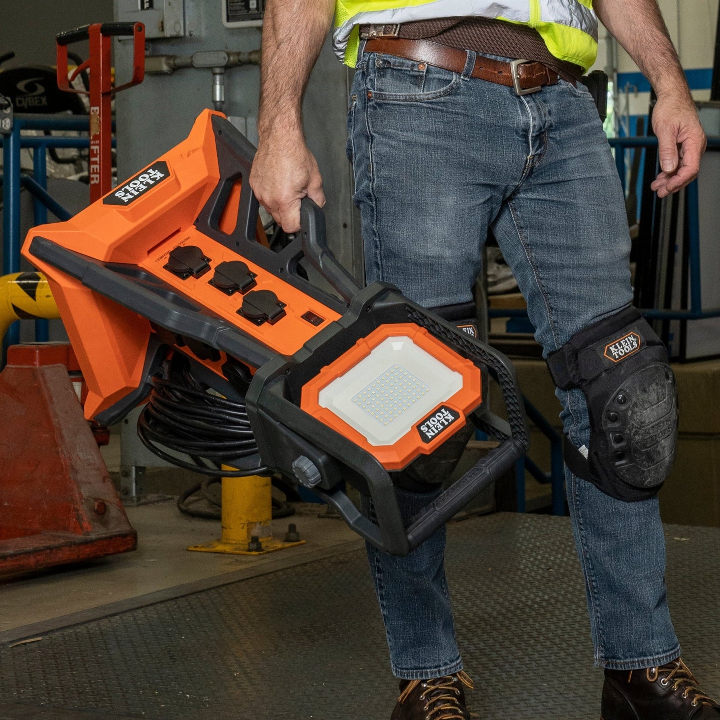 Klein PowerHub 1 Portable Lighting System 