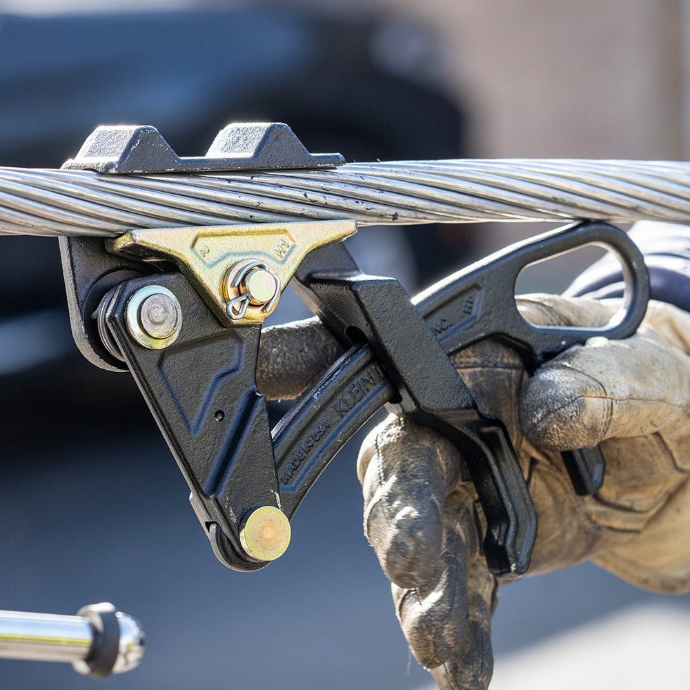 Klein Tools Wide Range Distribution Grip Linemen Jaw Grip - 16477 - J.L. Matthews Co., Inc.