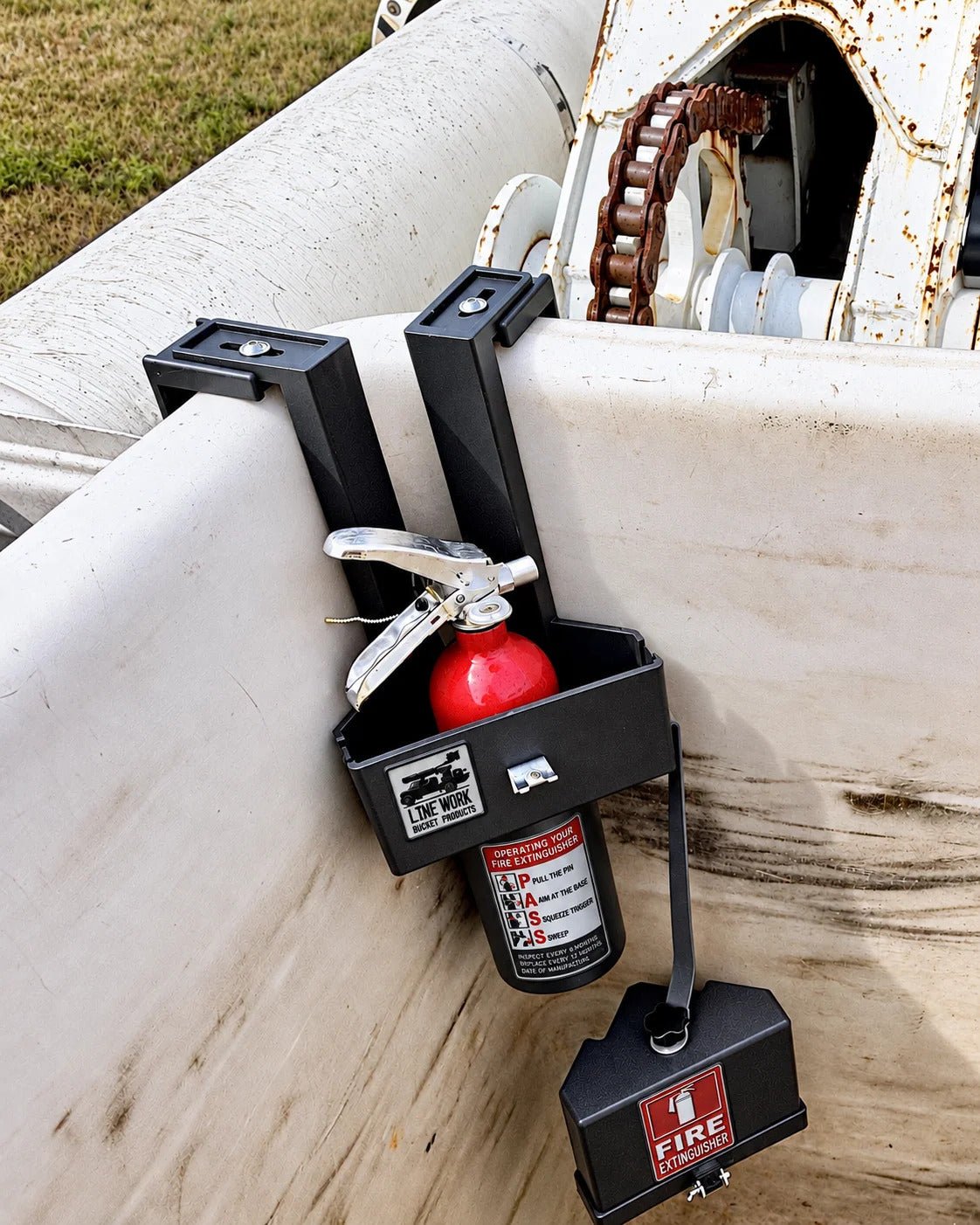 Line Work Bucket Fire Extinguisher Holster for Ariel Bucket