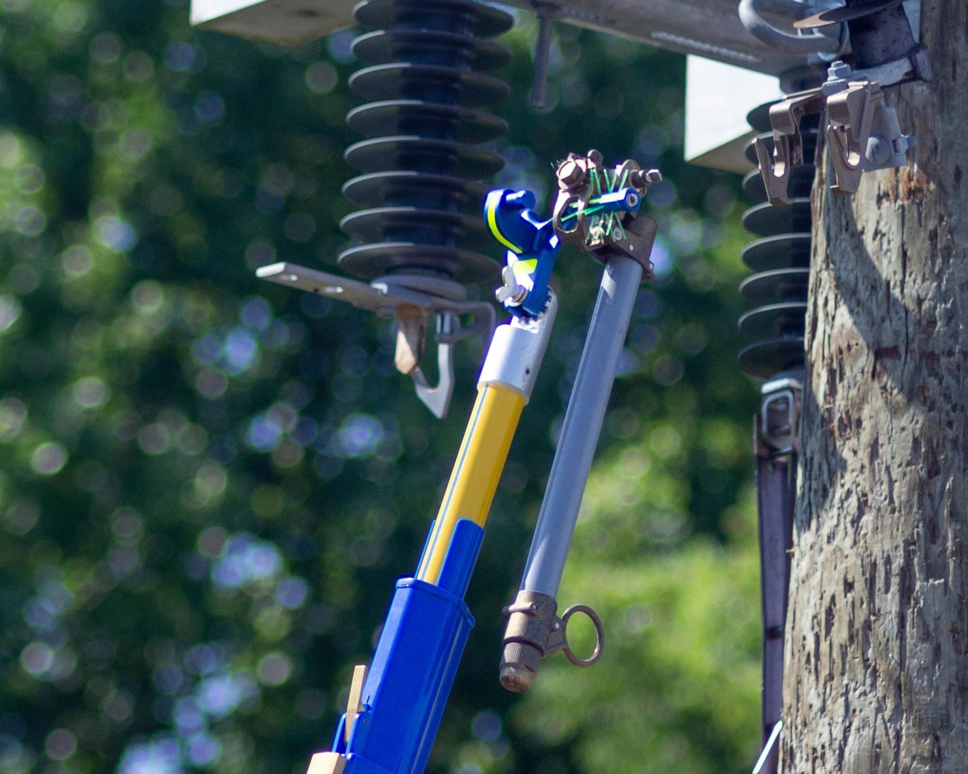 Utility Solutions Fuzzy Finger Quick Grab Probe Hotstick Probe - USSA - QGP - QGP - FFP - F - J.L. Matthews Co., Inc.